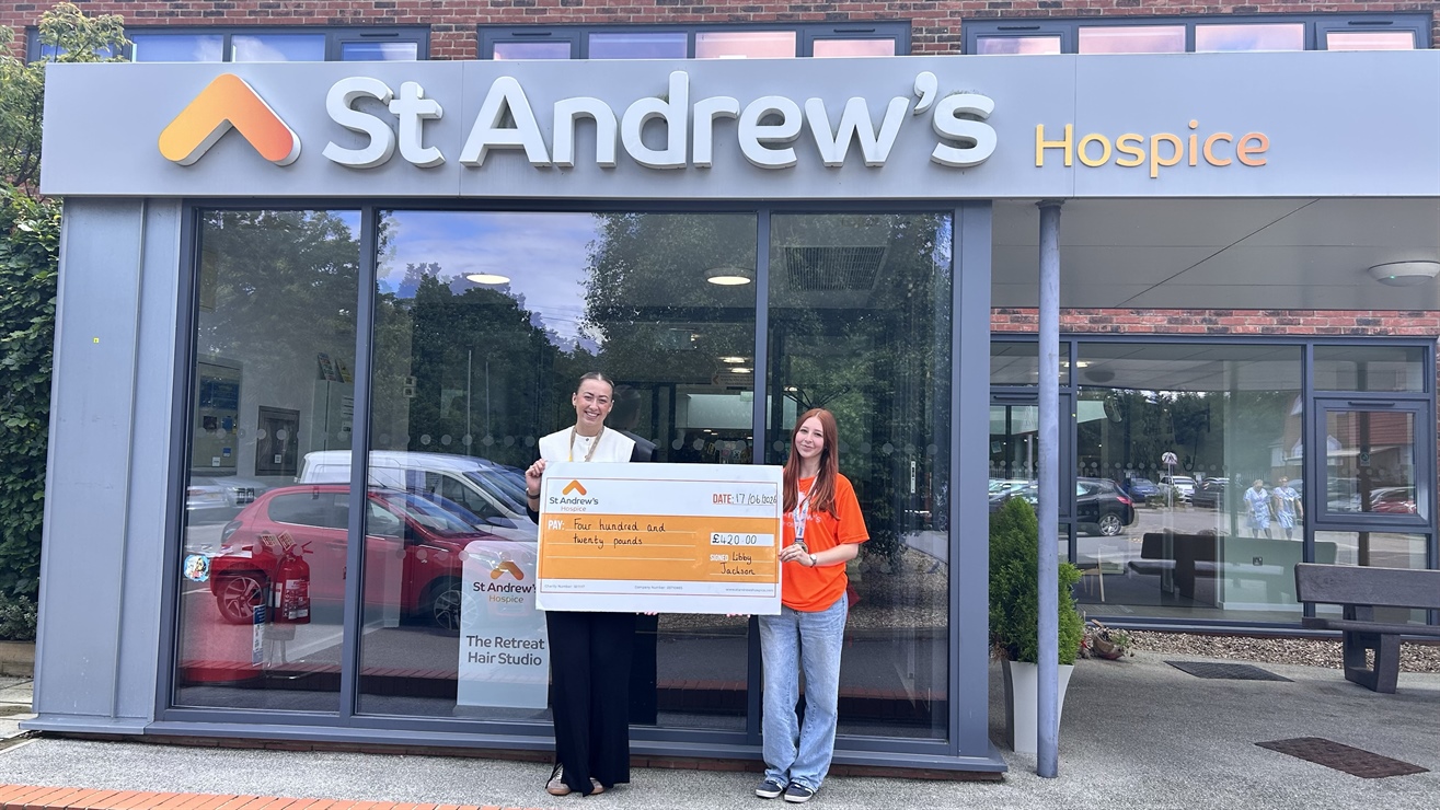 Student takes on Grimsby 10K in memory of her nana